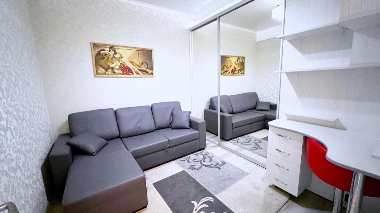 Apartament De Lux Cu 2 Camere Si Living Chisinau Ngoại thất bức ảnh