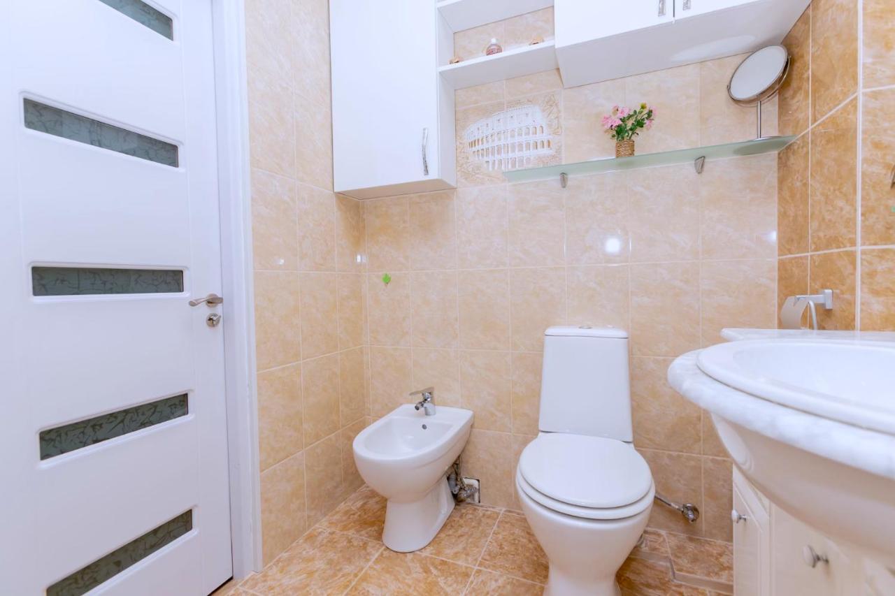 Apartament De Lux Cu 2 Camere Si Living Chisinau Ngoại thất bức ảnh